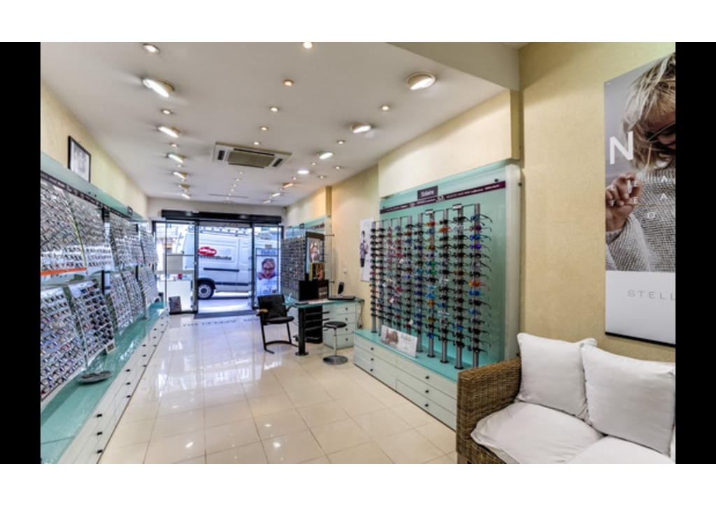 Opticien Afflelou Limoges 23 Place Des Bancs 87000